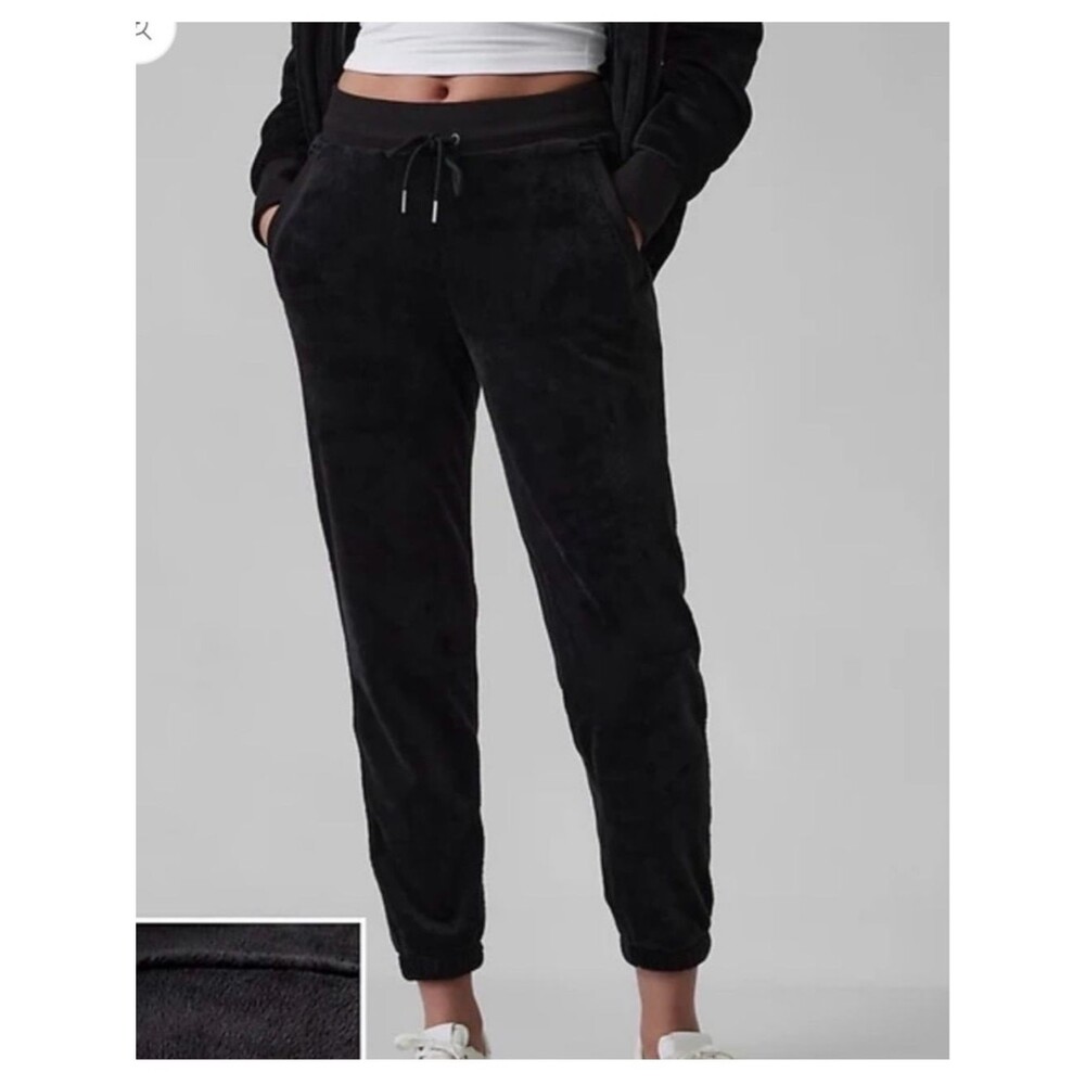 Athleta Cozy Recovery Jogger sz Medium Tall